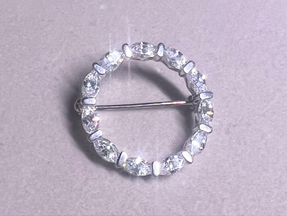 925 Sterling Silver CZ Marquise Wreath Circle Brooch Pin